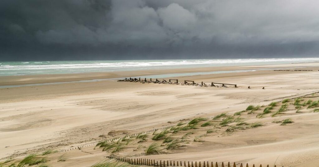 Deux corps retrouvés sur une plage du Pas-de-Calais, 230 migrants secourus dimanche