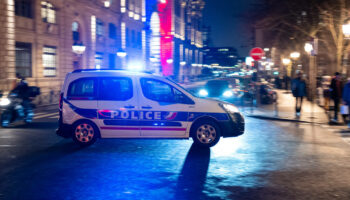 Attaque devant la préfecture de police à Paris : le suspect mis en examen