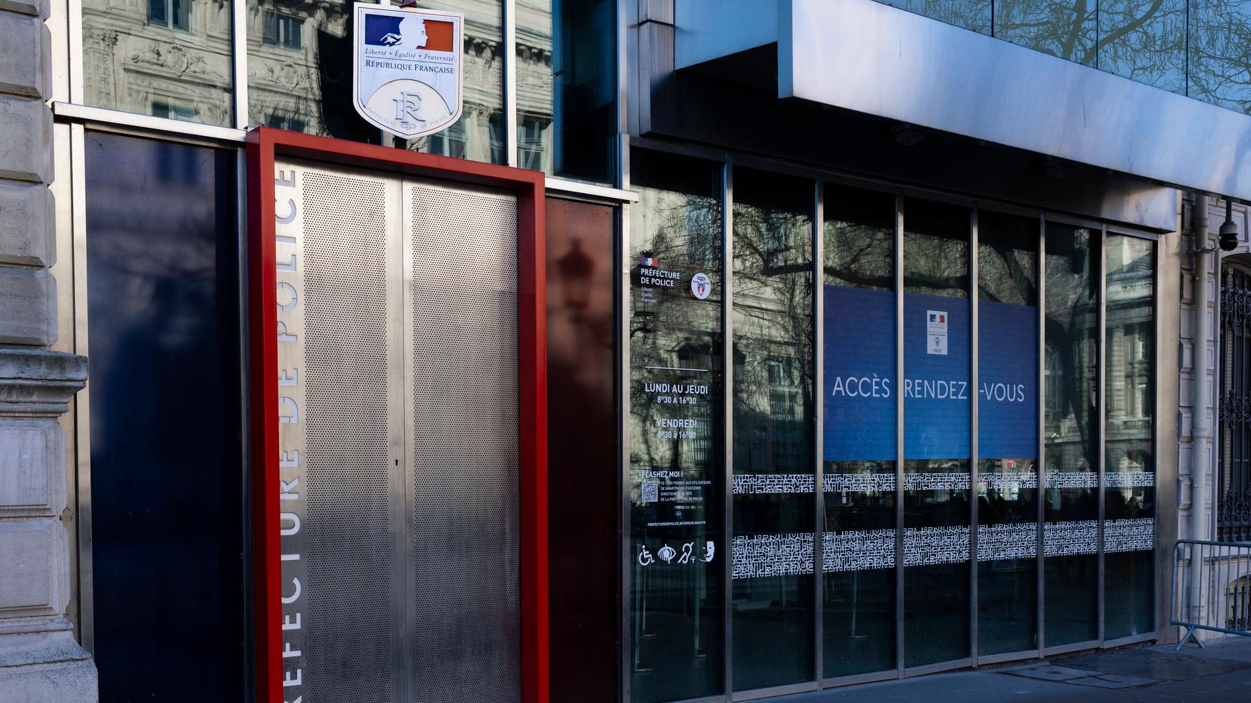 Paris : après l’attaque devant la préfecture de police, le suspect mis en examen et placé en détention