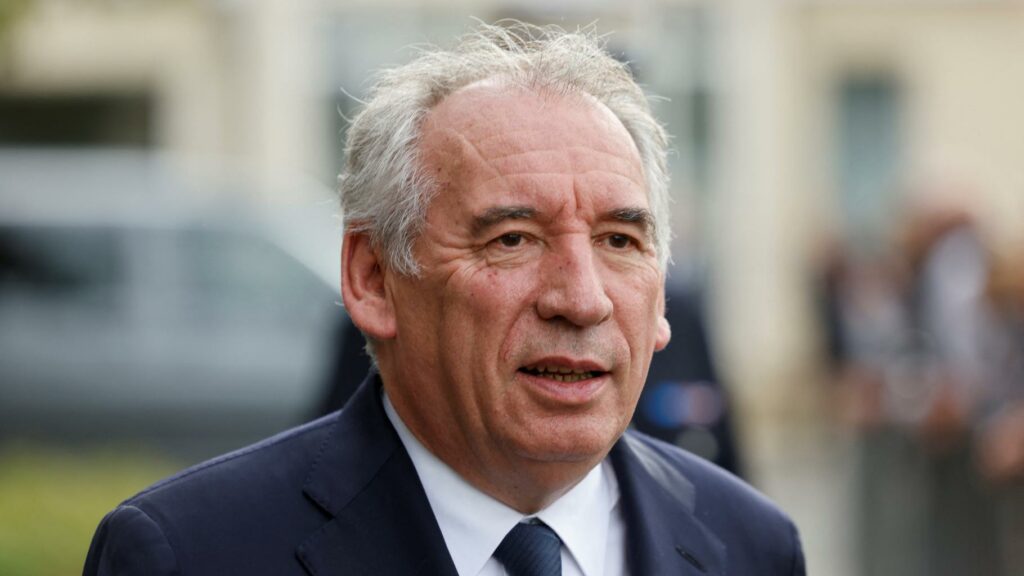 Une troisième motion de censure rejetée, François Bayrou et son gouvernement continuent leur chemin