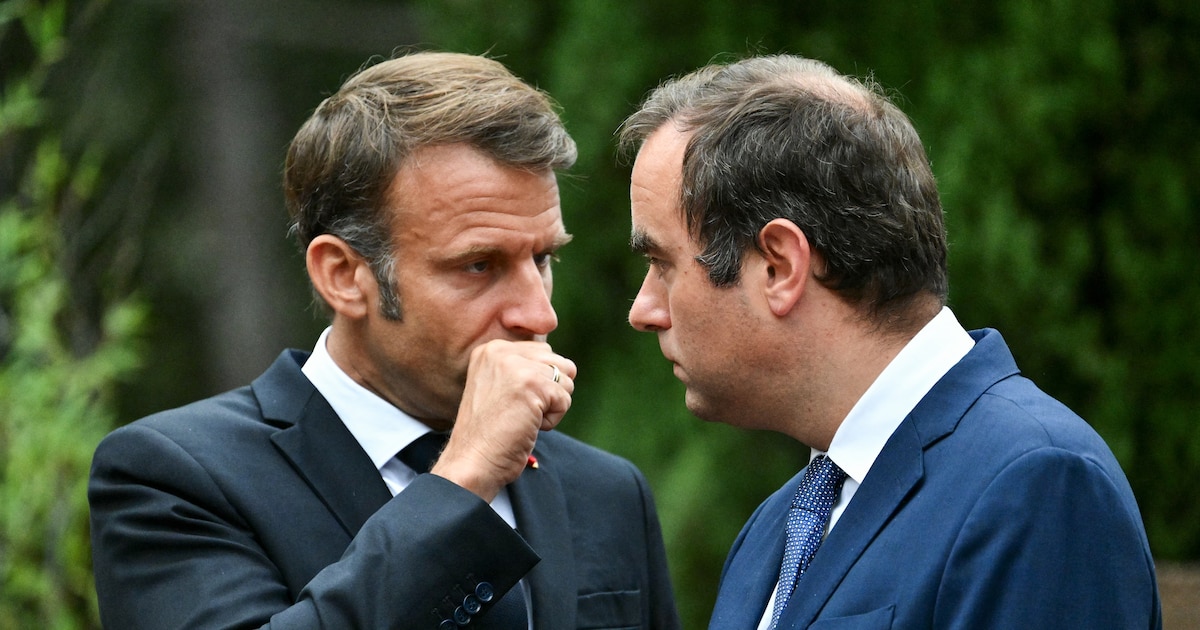 Le président Emmanuel Macron et le ministre de la Défense Sébastien Lecornu en août 2024.