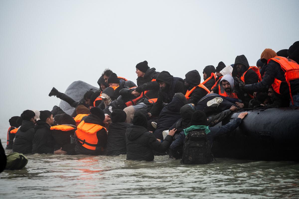 Après la mort de deux migrants dimanche dans le Pas-de-Calais, six personnes placées en garde à vue