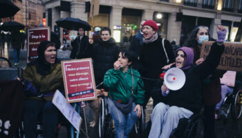 20 ans de la loi handicap : à Paris, une manifestation pour dénoncer des «droits toujours bafoués»