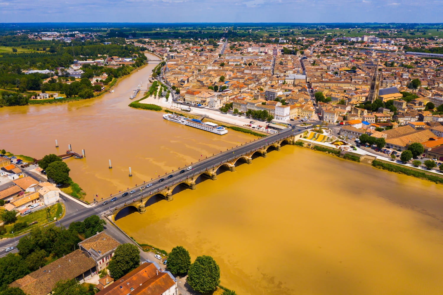 "Inondé d'excréments" : un phénomène redoutable fait des centaines de victimes dans le sud-ouest