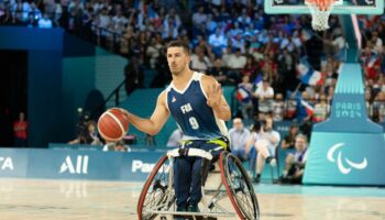 « Si on ne nous permet pas de nous déplacer facilement, l’inclusion ça ne sert à rien » : Sofyane Mehiaoui, joueur et entraîneur de basket fauteuil