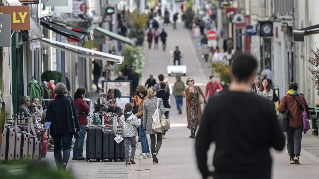 L'activité économique française devrait croître de 0,1% à 0,2% au premier trimestre 2025, selon la Banque de France