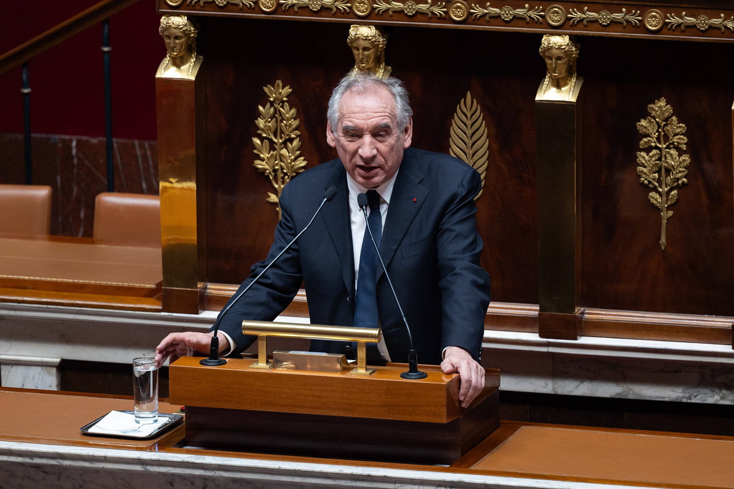 Bayrou, accusé d'avoir tu des violences sexuelles, fustige un "scandale inventé"