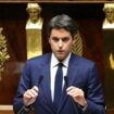 Gabriel Attal à l'Assemblée nationale lors du débat précédant les votes sur la motion de censure du gouvernement du Premier ministre Michel Barnier, le 4 décembre 2024 à Paris