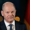 Le chancelier Olaf Scholz dénonce le soutien continu du milliardaire américain Elon Musk au parti d'extrême droite du pays, AfD, à deux mois des élections législatives