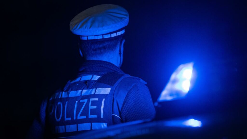 81-Jähriger mit Messer angegriffen – zweiter Mann von Polizei angeschossen