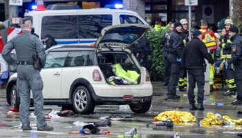 Une voiture a percuté la foule jeudi 13 février à Munich, en Allemagne.