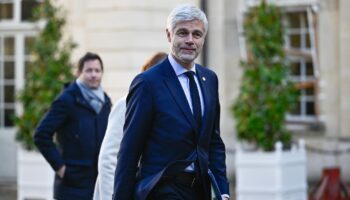 Laurent Wauquiez le 19 décembre 2024, à son arrivée à l'hôtel Matignon, à Paris