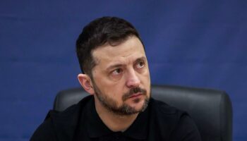 Paix en Ukraine : la méfiance de Zelensky après la conversation entre Trump et Poutine