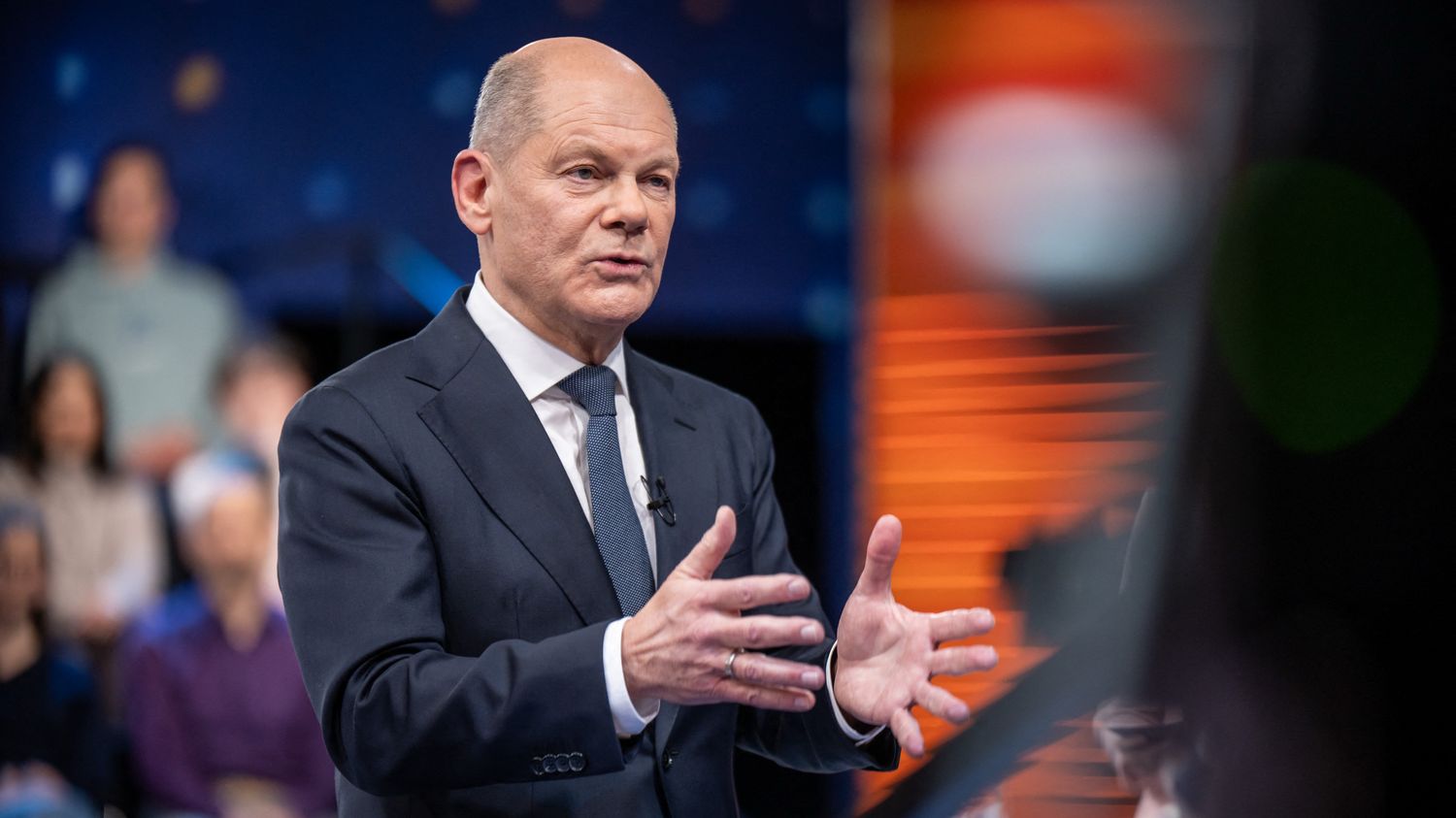 "Probable attentat" à la voiture-bélier à Munich : Olaf Scholz dénonce un acte "horrible", le gouvernement veut "tout faire" pour expulser davantage vers l'Afghanistan