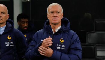 Equipe de France de football : pour Didier Deschamps, Zinédine Zidane est le candidat "naturel" à sa succession en 2026