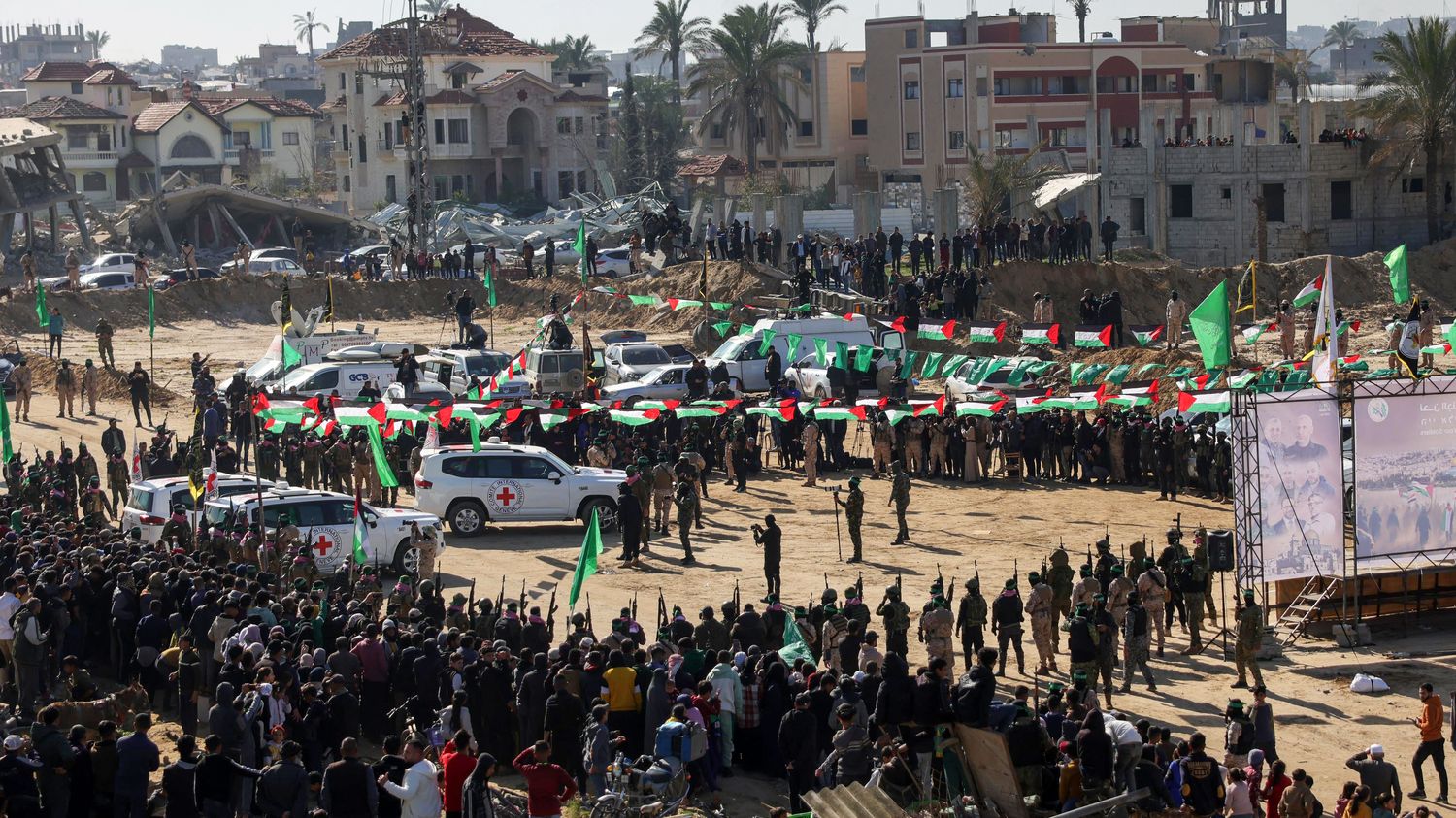 Les trois otages libérés à Gaza ont passé la frontière et sont de retour en Israël, annonce l'armée