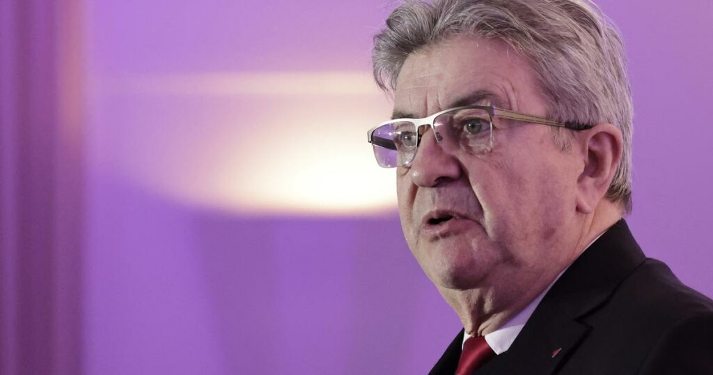 Après la «non-censure» du PS, Jean-Luc Mélenchon voit la présidentielle anticipée s’éloigner