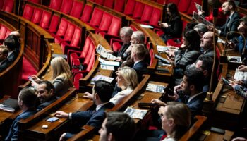 Après la non-censure du budget, le délicat « jour d’après »