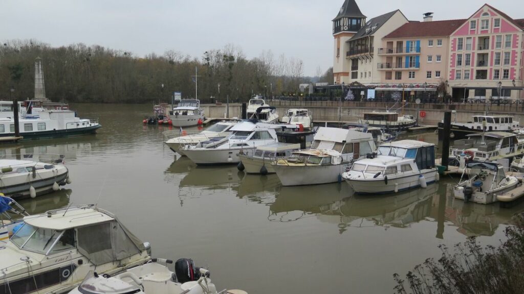 Au bord du gouffre, l’emblématique marina de Cergy-Pontoise, va être sauvée par l’agglomération