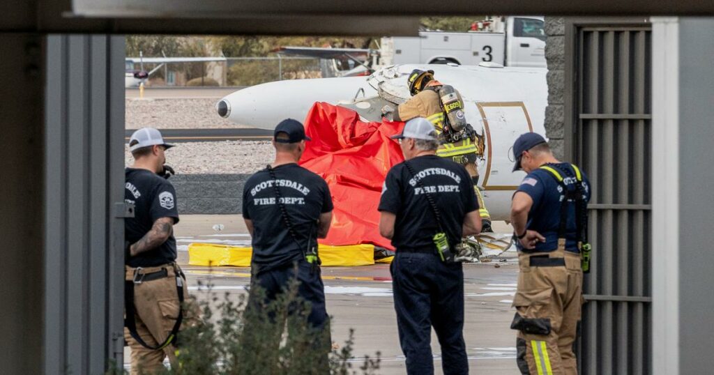 Au moins un mort dans la collision de deux petits avions en Arizona