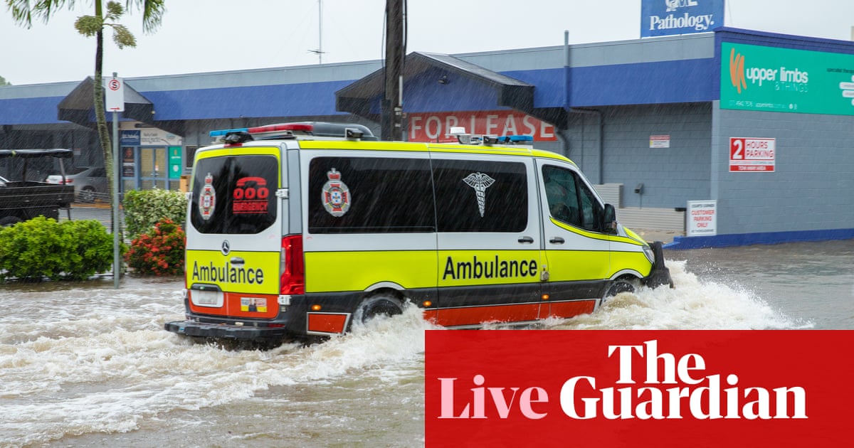 Australia news live: flood waters still rising as deluge continues; major teals backer tops list of political donors