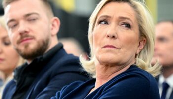 Censure : Marine Le Pen s’apprête à épargner François Bayrou