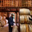 «C’est une urgence absolue»: la filière du cognac demande le soutien de la France face à la Chine et aux États-Unis