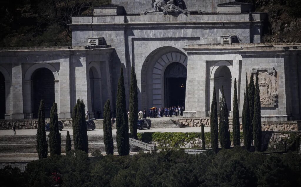 Denuncian otro ataque al portavoz del Sindicato de Estudiantes que reveló cánticos fascistas en un viaje