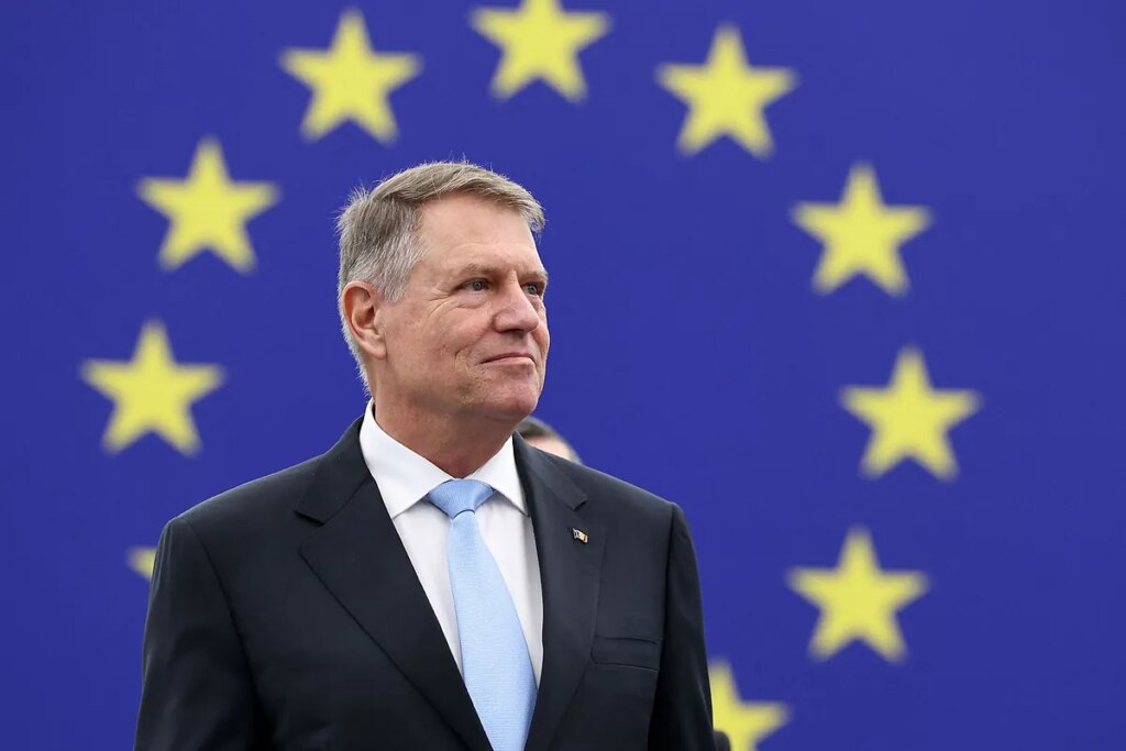 Dimite el presidente de Rumanía, Klaus Iohannis, presionado por la anulación de las elecciones del pasado diciembre