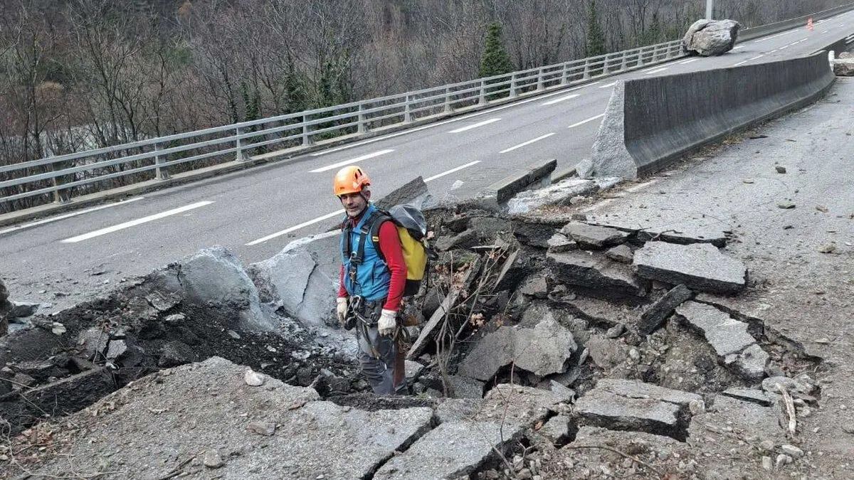 Éboulement en Savoie : malgré les travaux de sécurisation, la route vers les stations de ski ne rouvrira pas de sitôt