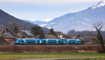 Éboulement sur la RN 90 en Savoie : les trains vers les stations de ski épargnés, au contraire de la route