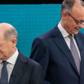 En Allemagne, le chancelier Olaf Scholz à l'offensive lors de son duel avec Friedrich Merz