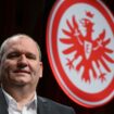 Eintracht-Präsident Beck sagte, er habe sich nicht gegen Windkraft positioniert. Foto: Arne Dedert/dpa