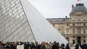 Espace de 2 000 m2 pour la Joconde, nouvelle salle d’exposition... La directrice du Louvre révèle ses projets