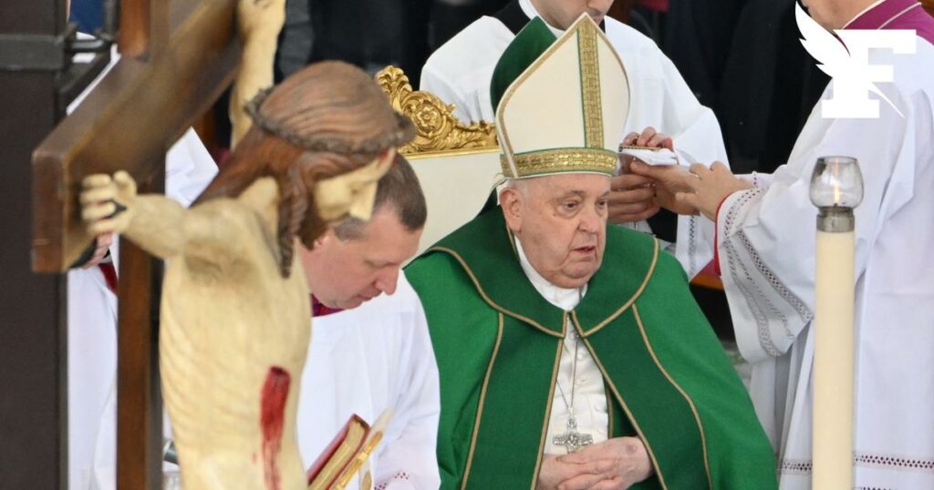 Essoufflé, le pape François ne parvient pas à achever la lecture de son homélie