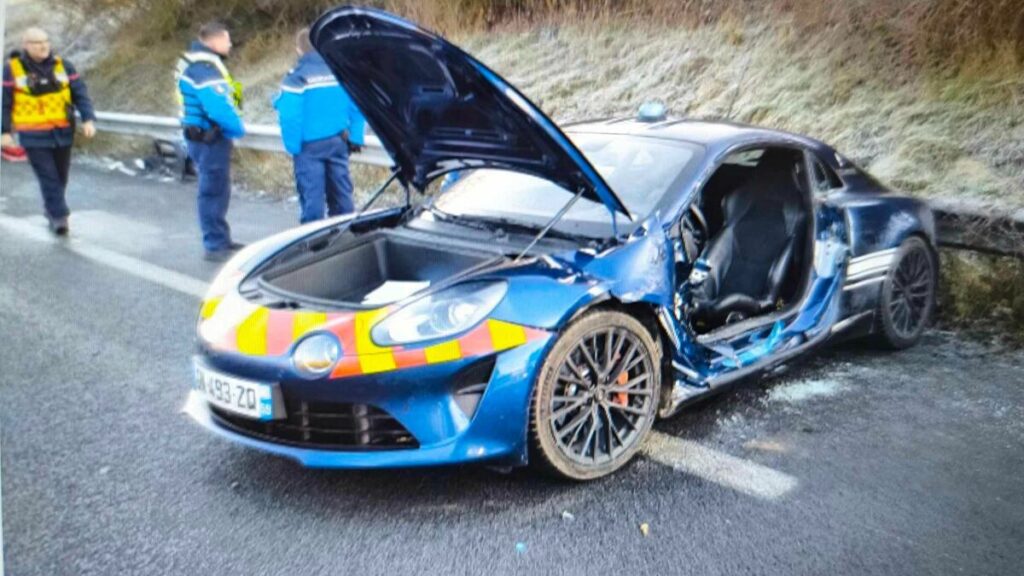 Go-fast sur l’A1 : 60 km de course-poursuite, 28 kg de drogue et une gendarme héroïque au volant de son Alpine