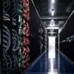 Intelligence artificielle : les Emirats arabes unis construiront en France un data center géant