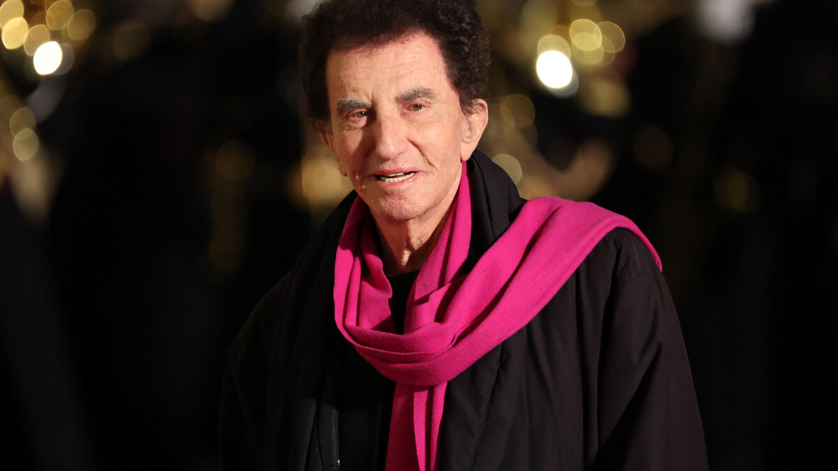 Jack Lang, pris à partie en marge d’un rassemblement contre la pédocriminalité, porte plainte