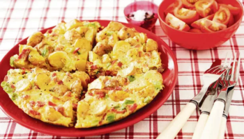 Jamie Oliver's 'delicious' five-ingredient frittata recipe has a Spanish twist