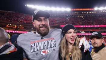 Kansas City mayor offers to marry Taylor Swift and Travis Kelce before couple heads to the Super Bowl