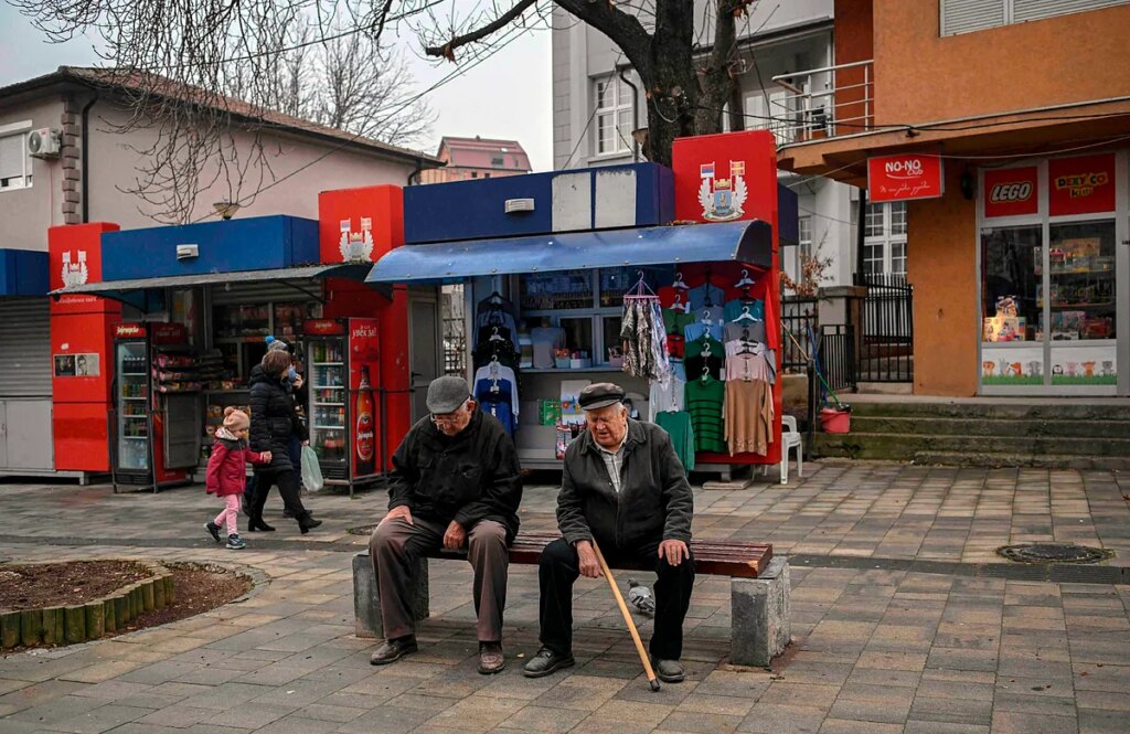 Kosovo decide su futuro en unas elecciones clave bajo la mirada de la Unión Europea