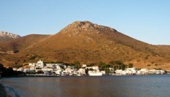 La isla griega de Amorgos declara el estado de emergencia tras sufrir varios temblores