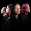 La musique de Sharon Van Etten s’épanouit avec le collectif The Attachment Theory