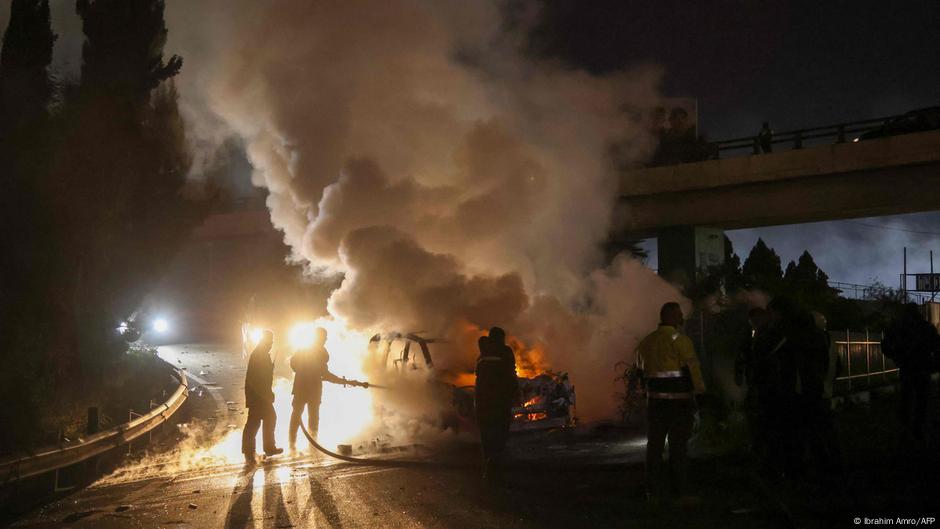 Lebanon: UN vehicle torched as Hezbollah supporters protest