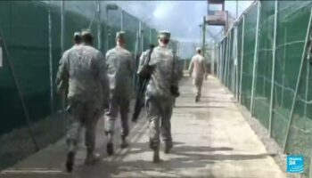 Les Etats-Unis commencent à expulser des migrants vers Guantanamo