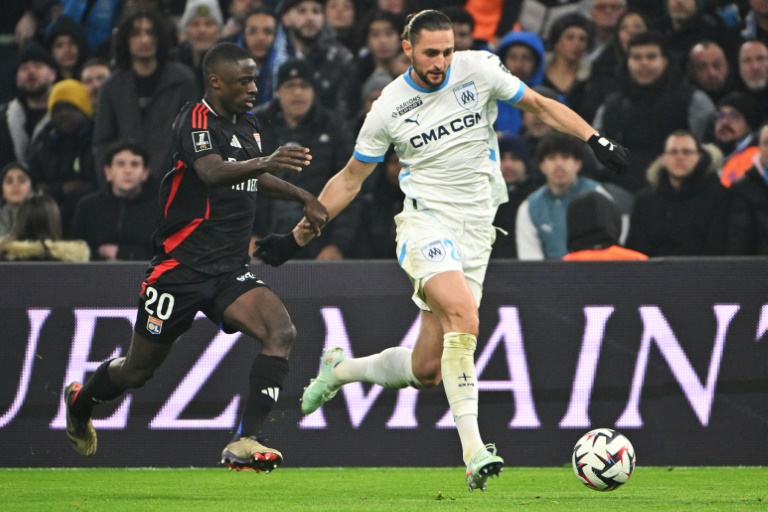 Ligue 1: L'OM renverse encore Lyon