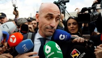 Luis Rubiales, jugé pour l’affaire du baiser forcé et mis en cause dans une myriade d’autres dossiers