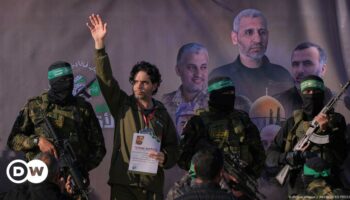 Middle East: 3 Israeli hostages released by Hamas