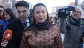 Mouliaá aporta al juez el contacto de los organizadores de la fiesta donde presuntamente la agredió Errejón