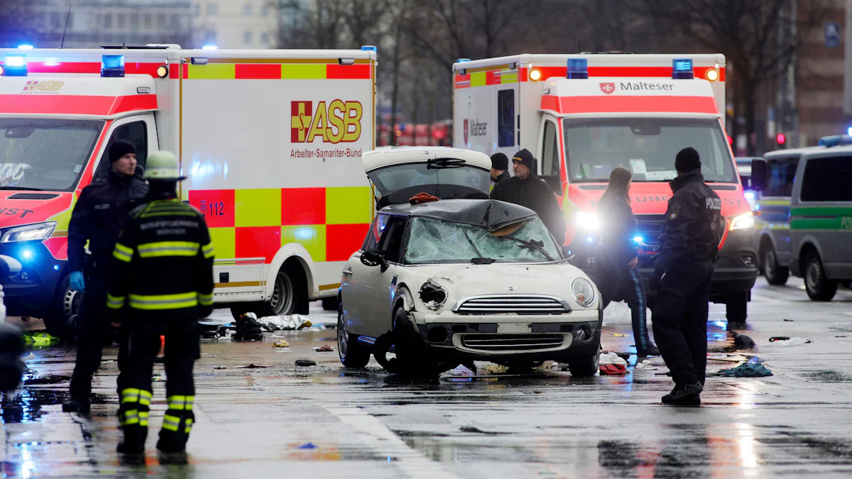 Münchner Innenstadt: Auto fährt in Menschenmenge – Söder geht von Anschlag aus